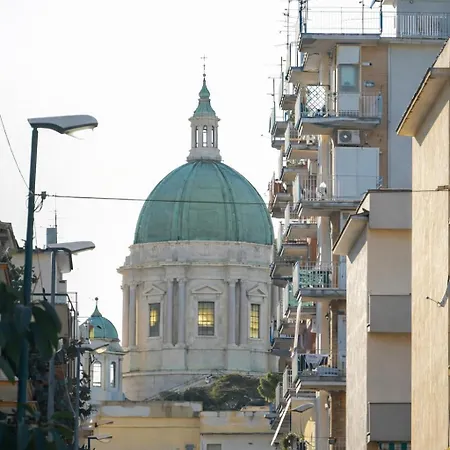 Sofia & Πανσιόν