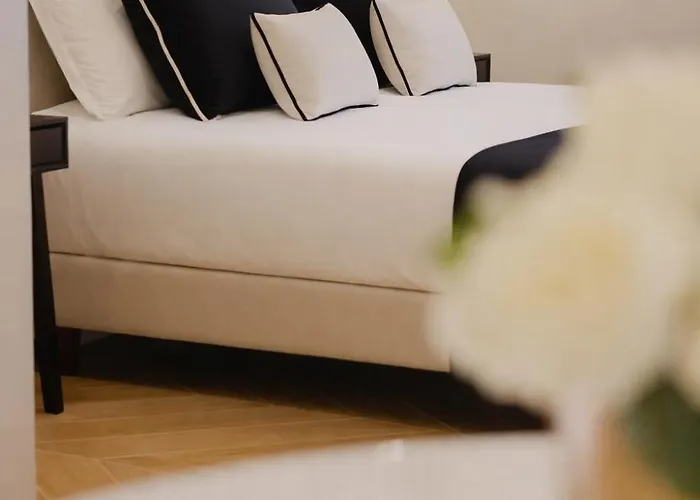 Sofia & 4* بومبيي