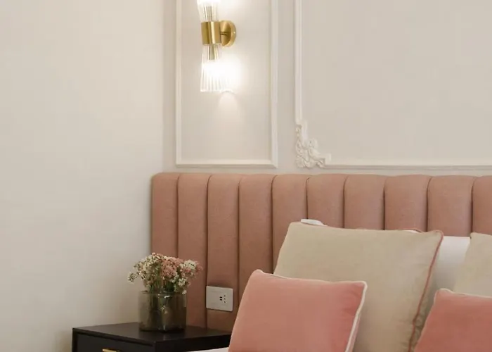 Sofia & 4* بومبيي